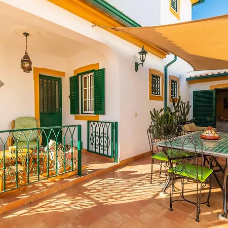 Serpa Galé - Luxury, Private Pool, Ac, Wifi, 5 Min From The Guia (Faro)